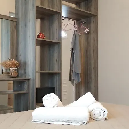 Casa De Rosa & 아파트호텔 스보로나타