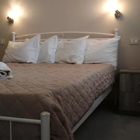 Casa De Rosa Apartments&studios