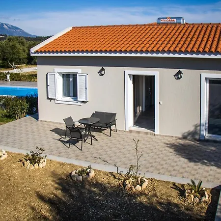 Casa De Rosa Apartments&studios 4* Svoronata