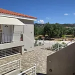 Casa De Rosa & Svoronata