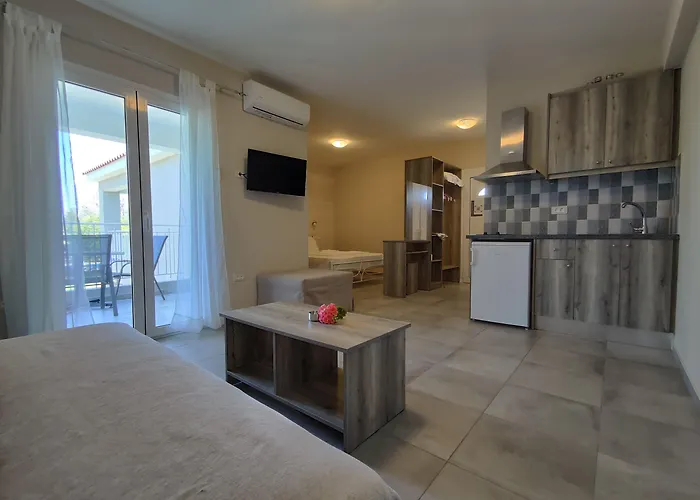 Casa De Rosa & شقة فندقية سفوروناتا
